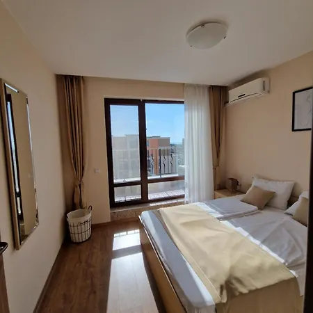 Апарт-готель Premier With Pool & Sea View Светий Влас