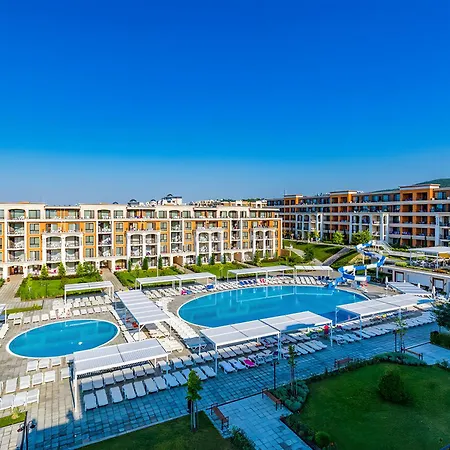 Premier With Pool & Sea View *