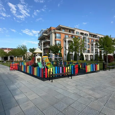 Premier With Pool & Sea View Апарт-готель Светий Влас