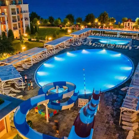 Premier With Pool & Sea View 4*