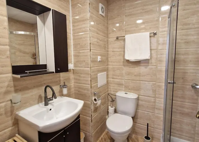 Premier With Pool & Sea View